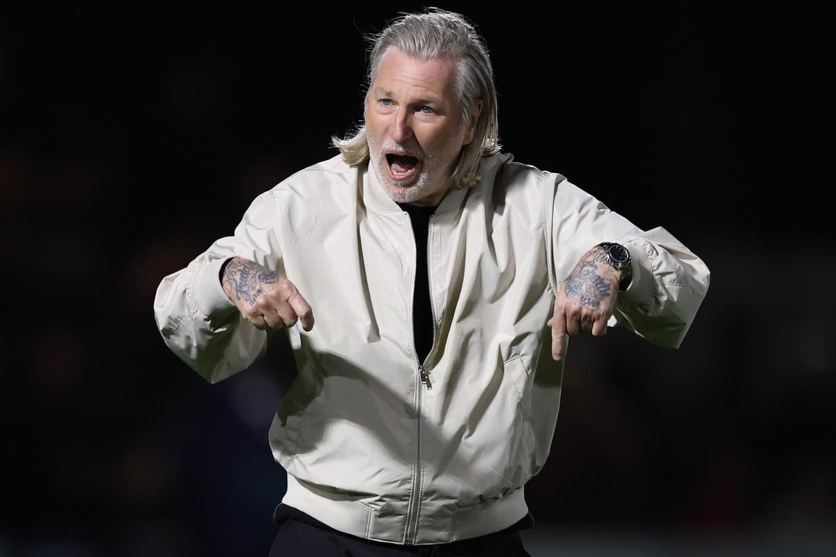 Nein, nein, nein, Posh würde absteigen, wenn sie Robbie Savage ernennen ...