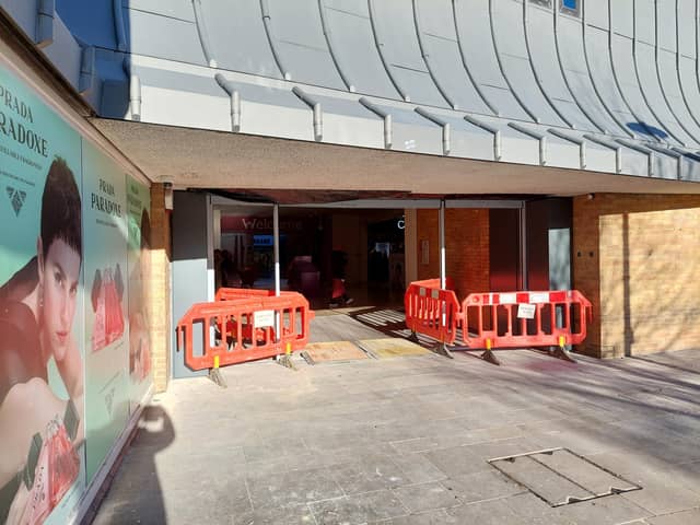 Work is underway to replace the entrance doors to the Queensgate Shopping Centre in Peterborough to protect shoppers and staff from the cold weather