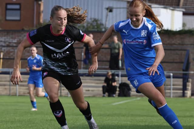 Lauren Wilshaw in action for Posh Women v Loughborough Lightning. Photo Darren Wiles.