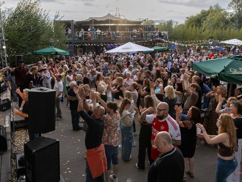 The Nick Smith Memorial Gig at Charters on Sunday Photos: Sean Hale Photos