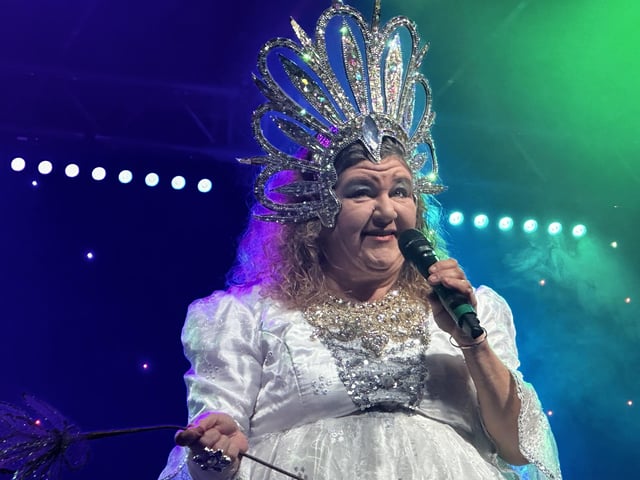 Switching on of the Christmas lights 2023 at Peterborough Cathedral Square with Cheryl Fergison