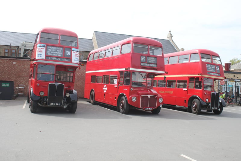 London line-up – a legendary AEC Routemaster (centre) flanked by two of its predecessors, the AEC RT.