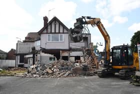 Local councillors say their residents have 'mixed feelings' about the demolition of The Elm Tree pub in Gunthorpe