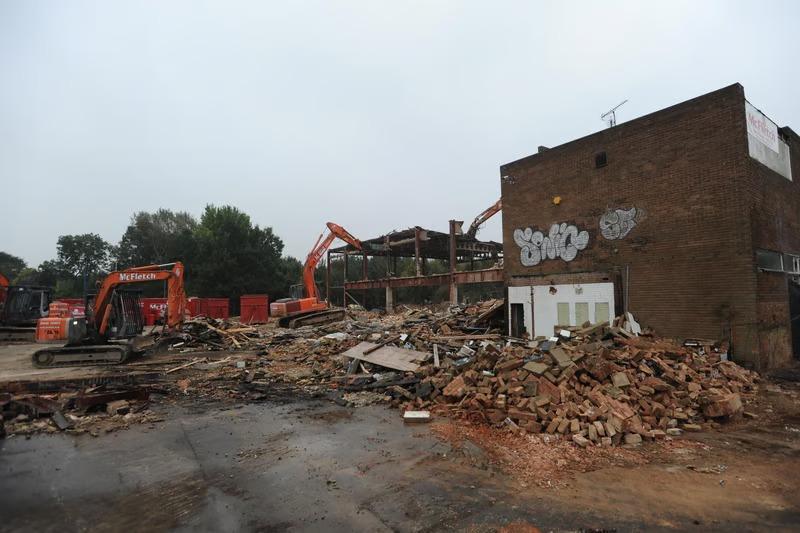 The Wirrina being torn down in 2010