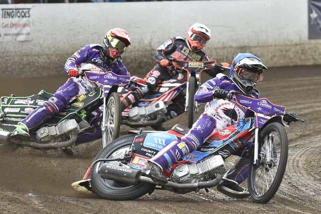 Ben Cook out in front for Panthers v Wolves. Photo: David Lowndes.
