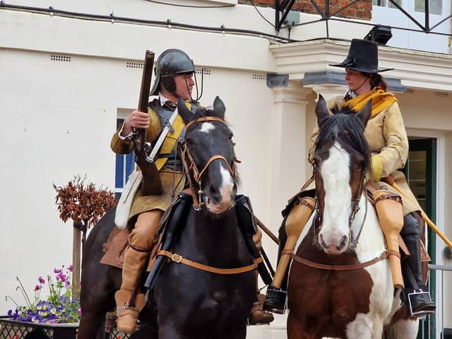 Cromwellian cavalry on Huntingdon Town Square