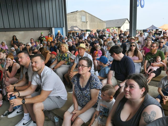 The sheep show, which performed four times per day, always pulled a big crowd.