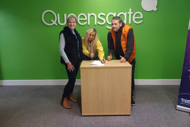 Up The Garden Bath co-founders sign Queensgate store lease with Catherine Lambert, centre manager.