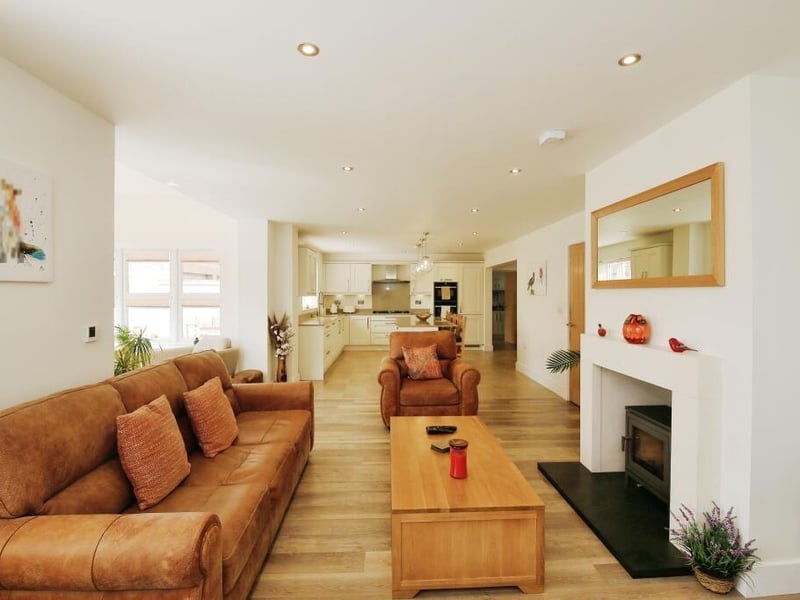 Another view of the lounge