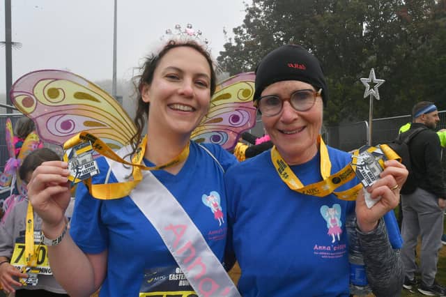 Siobhan Bailey and Ita Bailey with their medals