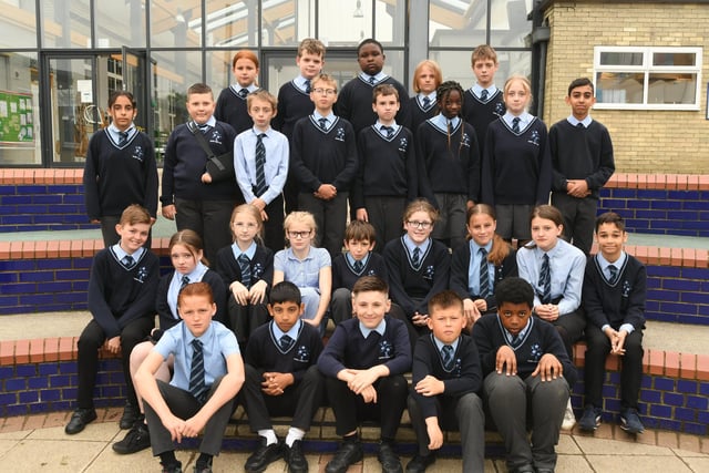 Discovery School year 6 leavers.