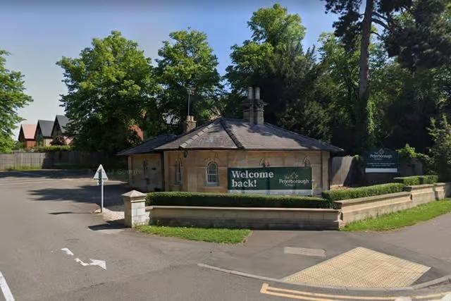 The Peterborough School had an average grade of a B, and a score of 39.21.
