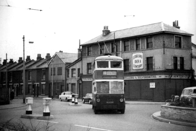 Somers Road crossroads 1963.
A trolleybus heading for the dockyard crosses Somers Road from Bradford Road into Blackfriars Road. Picture: Barry Cox