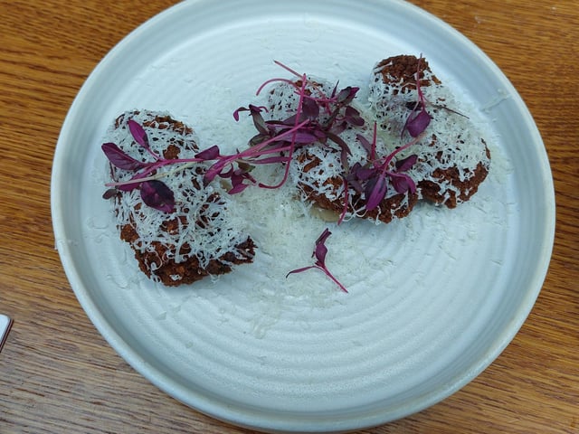 Brad Barnes dines at the Cosy Club in Stamford