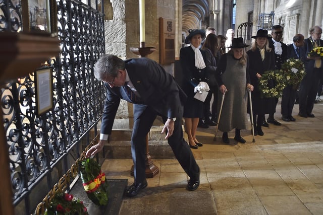 Commemoration Service for Katharine of Aragon at Peterborough Cathedral. Jose Maria Robles Fraga from the Embassy of Spain laying a wreath at the grave
