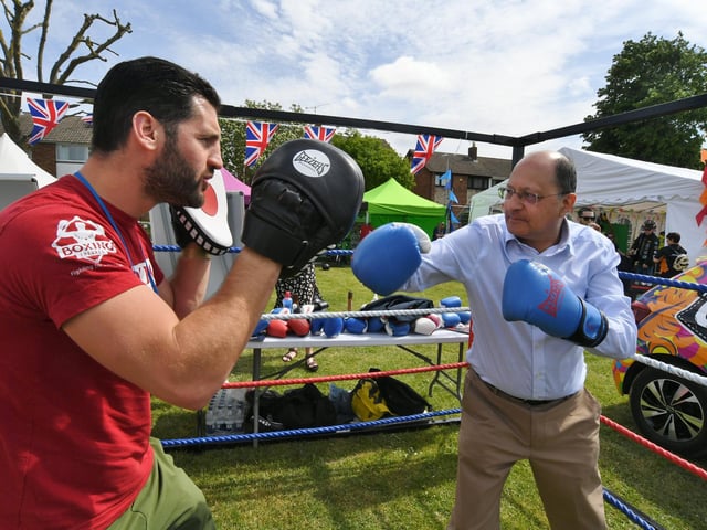 Shailesh Vara MP sparing with former professional boxer Marcello Renda.