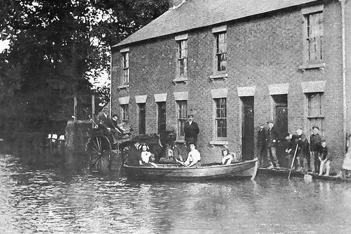 Stanground again, but by this time they had upgraded to rowing boats (Peterborough Image Archive)