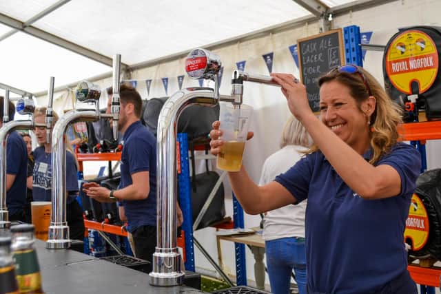 Taste of Woodforde’s Brewery heritage in marquee on Lenton’s Lawn and live music by The Mechanics at Huntingdon race day