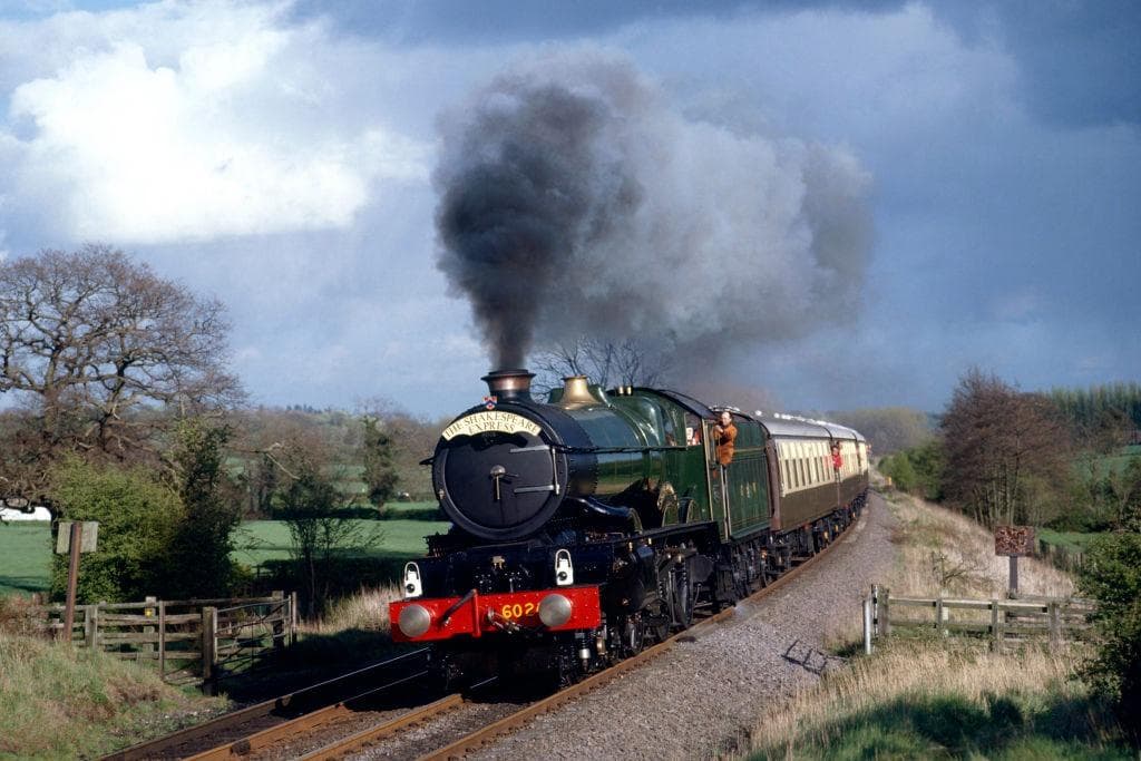 Aufregung, da „Der König“ zum ersten Mal die Nene Valley Railway in ...