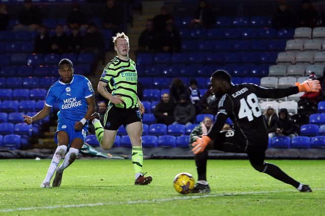 Malik Mothersille (blue) in action. Photo: Joe Dent/theposh.com.