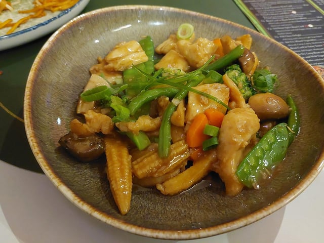 Brad Barnes dines at Fire & Wok in Cowgate, Peterborough city centre