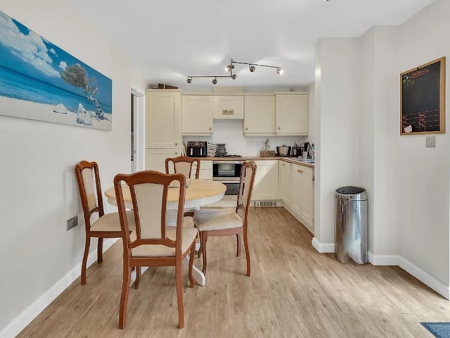 Another view of the kitchen/diner