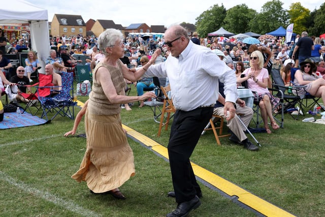 This couple got their groove on in fine style to The Motivators.