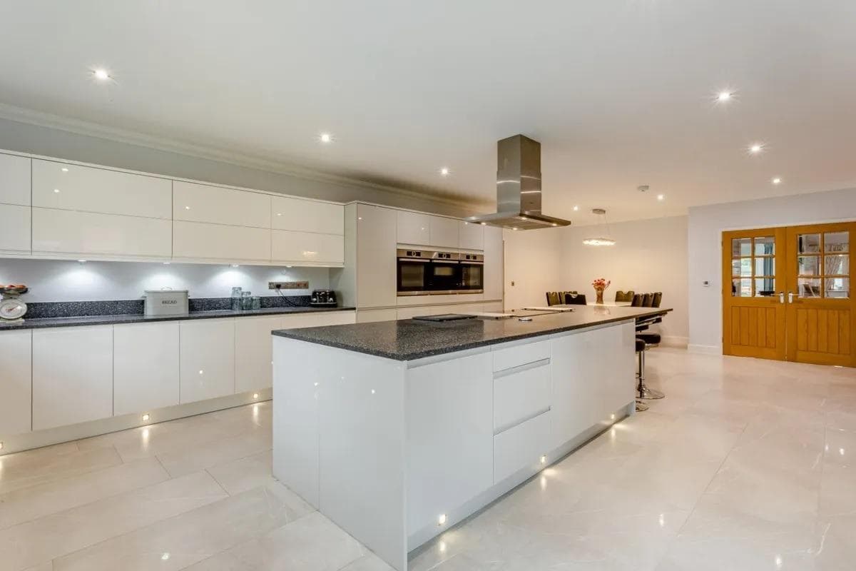 House for sale: Stunning five bed Peterborough home with near £1.25m guide price - Vimarsana News