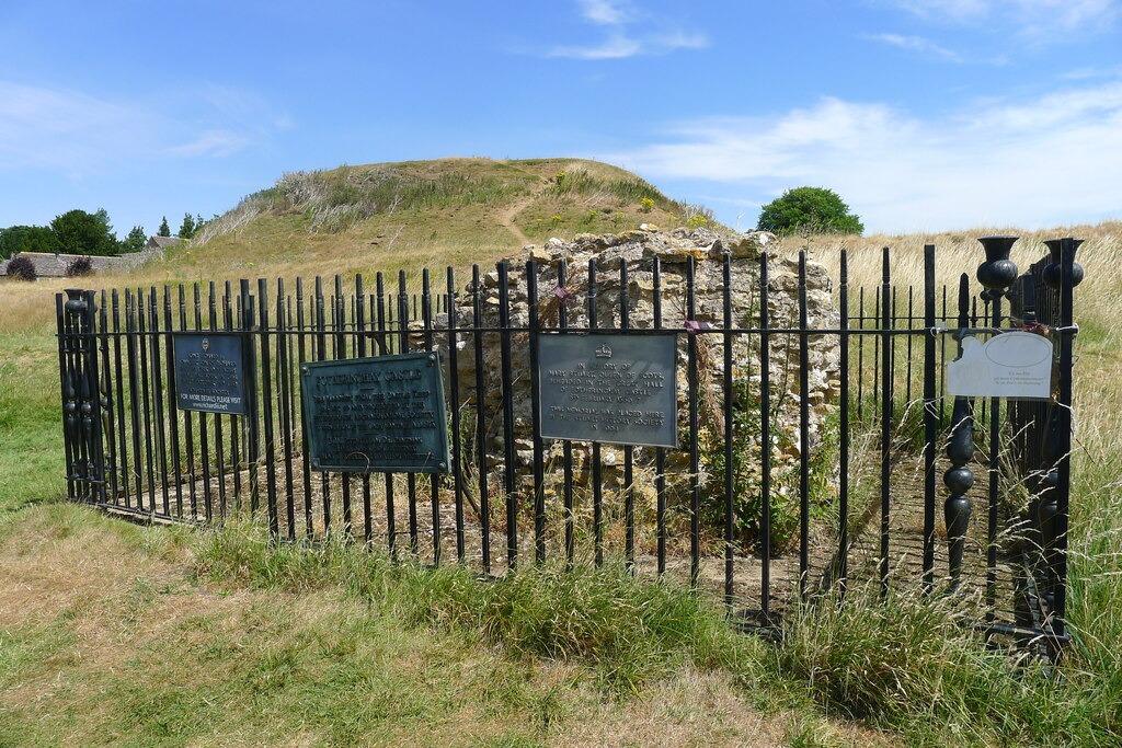 Fotheringhay Castle - an 11th century Norman motte-and-bailey fortress - was founded by Simon de Senlis, Earl of Northampton.As well as being the birthplace of King Richard III, the castle was the location of Mary, Queen of Scots’ trial and execution in 1587. Today only a small section of the castle’s masonry remains intact, which visitors can find to the very east of the village.