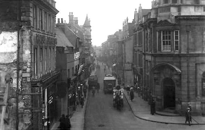 Bridge Steet was known as Narrow Street a hundred years ago.