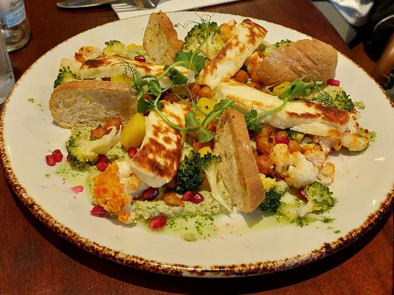 Brad Barnes dines at The Boathouse, Thorpe Meadows, Peterborough