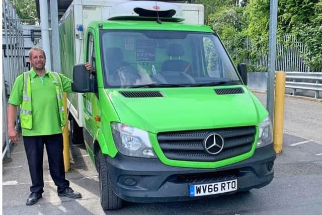 ASDA delivery driver Geoff Norris faced the ultimate Royal dilemma