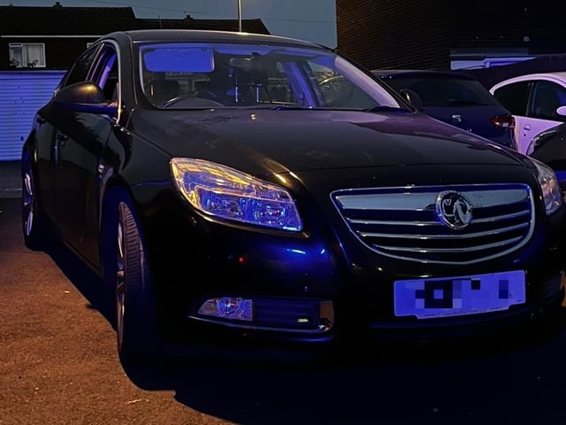 This driver was reported for no licence and no insurance. The passenger was also reported for permitting him to drive with no insurance or licence.