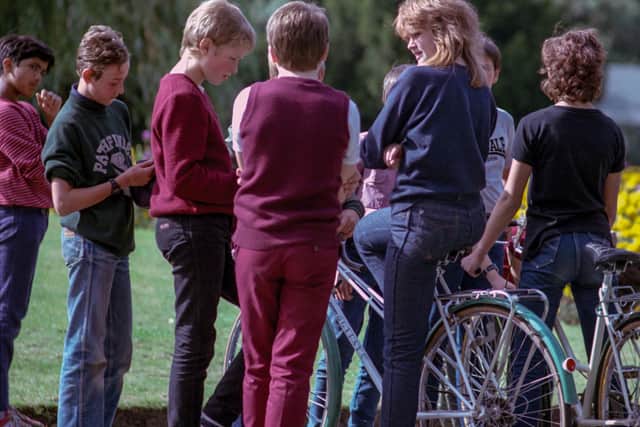 Nicola Reynolds and her friend Tracy McCarthy at Central Park in 1982