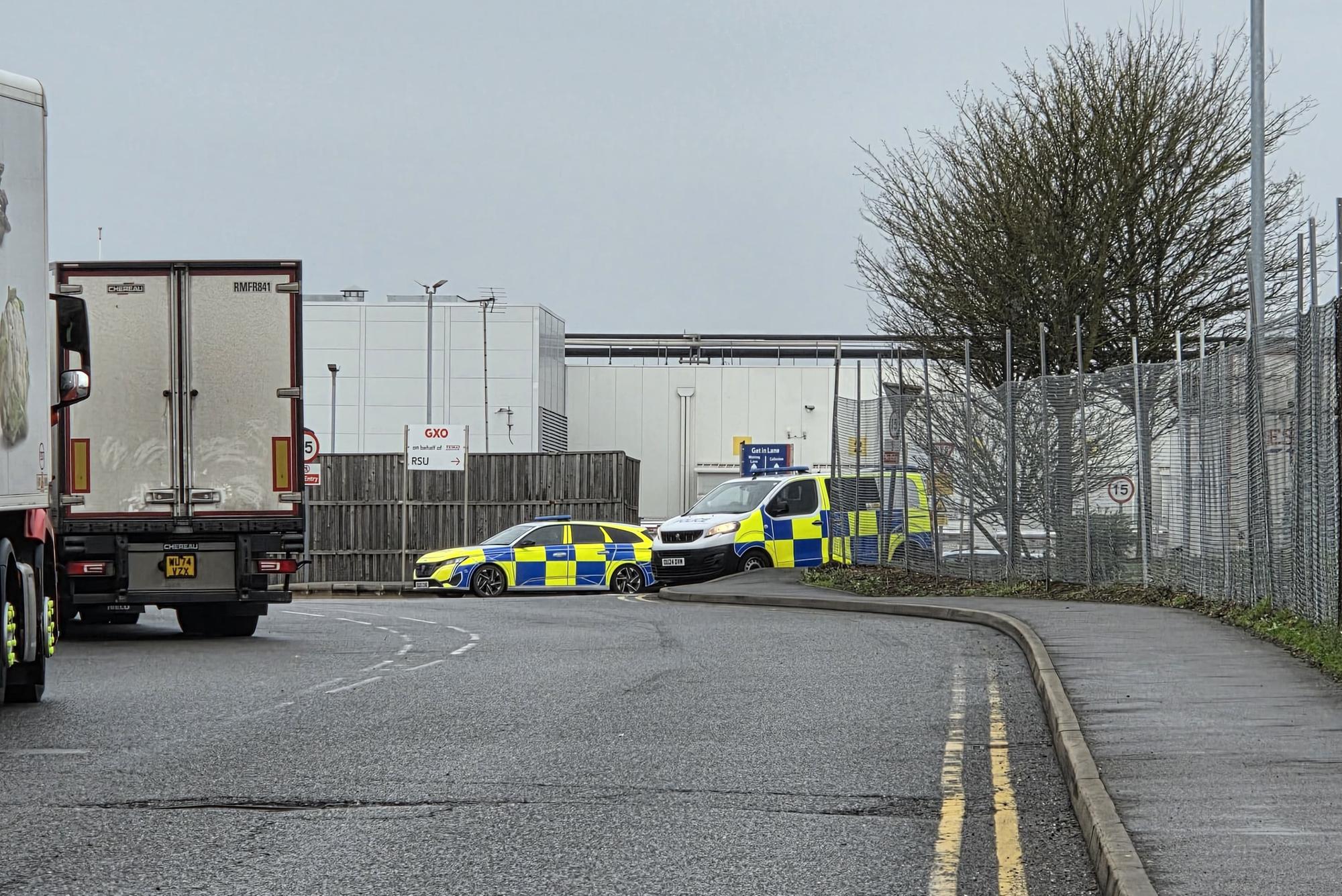 Bauern blockieren Tesco-Verteilzentrum in Peterborough in einem Protest am ...