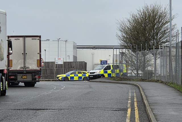 Bauern blockieren Tesco-Verteilzentrum in Peterborough in einem Protest am ...