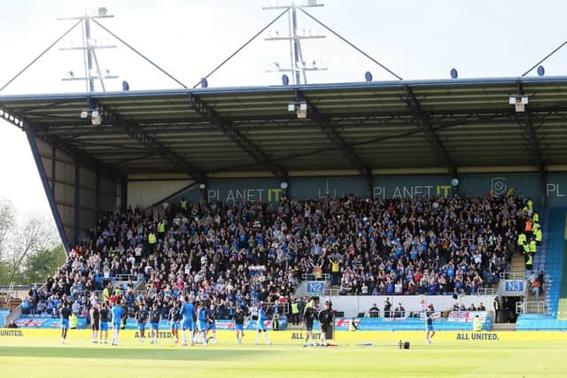 Posh fans at Oxford. Photo Joe Dent/theposh.com.