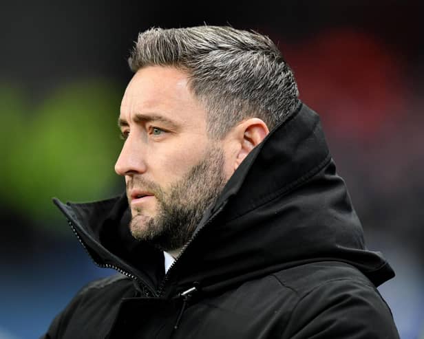 Lee Johnson (Photo by Mark Runnacles/Getty Images).