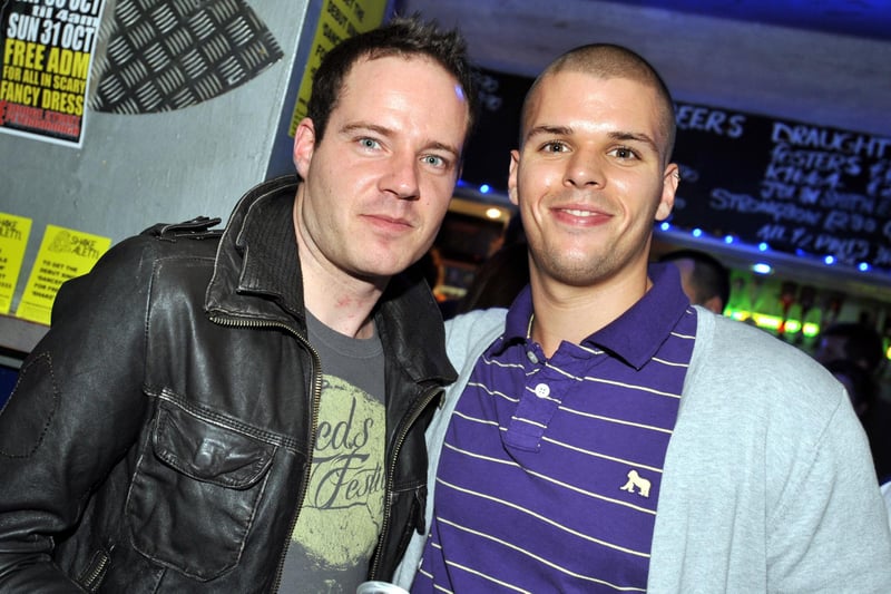 Fenech Soler's 2010 gig at Peterborough's Met Lounge - part 2