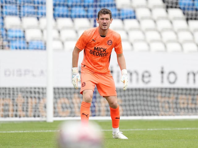 A comfortable afternoon with very little to do. One nice one-on-one save from Alassana Jatta in the first half 7.