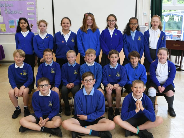 Farcet C of E primary school year 6 leavers Y622