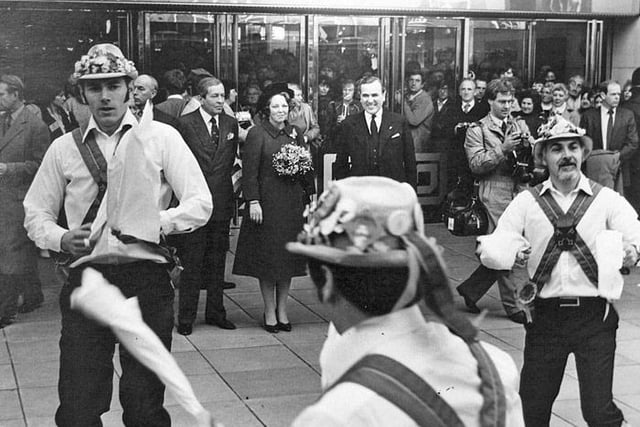 We all know Queensgate but did you know it was actually the Queen of the Netherlands that officially opened the centre. On November 18 1982, Queen Beatrix of the Netherlands gave the centre the royal seal of approval while in the UK on an official visit.