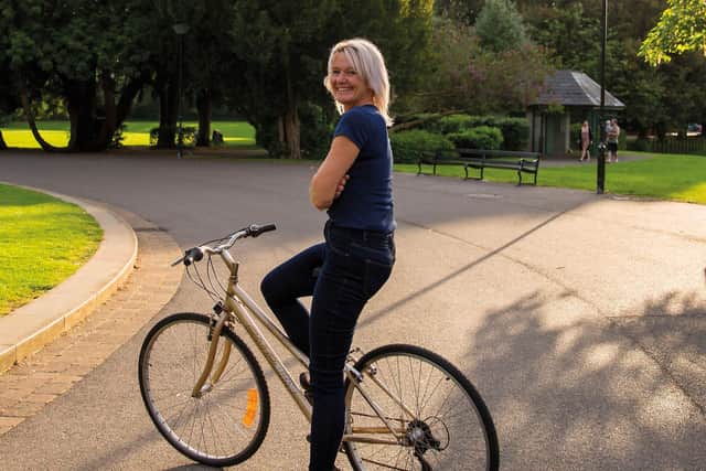 Nicola back in the park for Chris' reunion photo