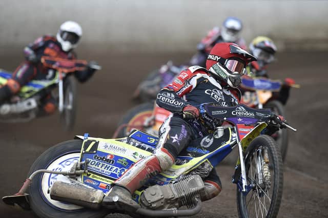 Chris Harris in recent action for Panthers. Photo: David Lowndes.