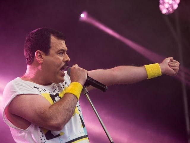Supreme Queen at The Cresset on February 9