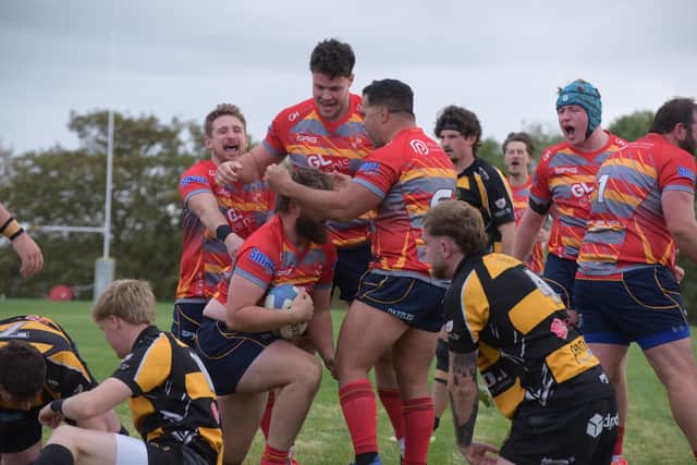Peterborough RUFC celebrate a Rob Mould try against Hinckley 2nds. Photo Kevin Goodacre