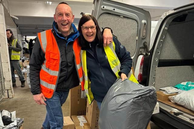 Is this Britain's most romantic courier couple?