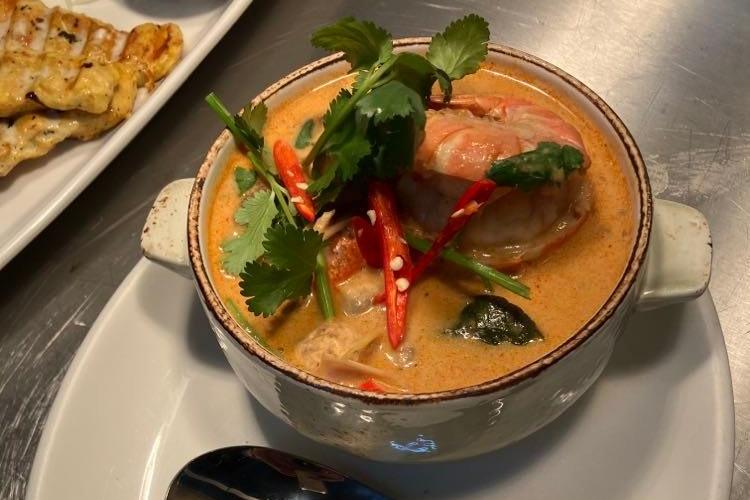 Best sellers:  King prawn tom yam soup