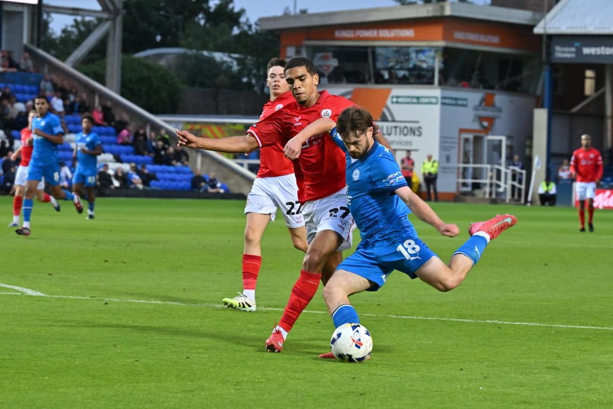 Barnsley gegen Peterborough United: Posh muss drei weitere Spiele auf Matt ...