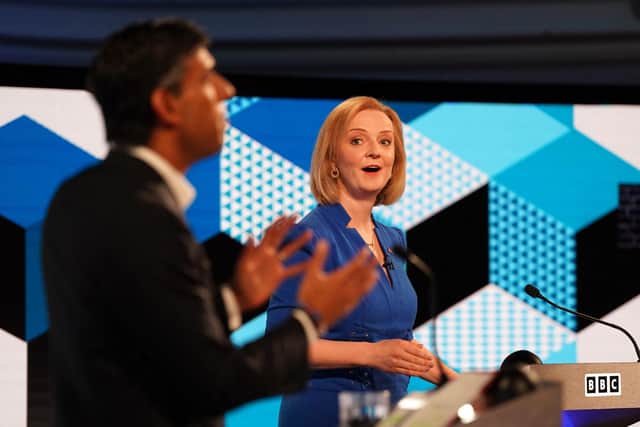 Britain's Foreign Secretary Liz Truss (R) and former chancellor to the exchequer Rishi Sunak, contenders to become the country's next prime minister. Shaz Nawaz has no faith in them.
